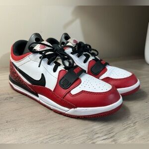 Nike Jordan Legacy 312 Low Chicago Red / Black Sneakers. Youth Sz 3